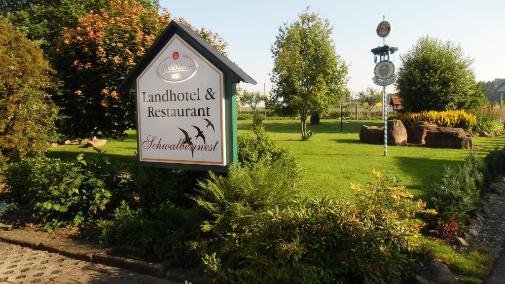 Landhotel-Restaurant Schwalbennest Zierenberg Exterior foto